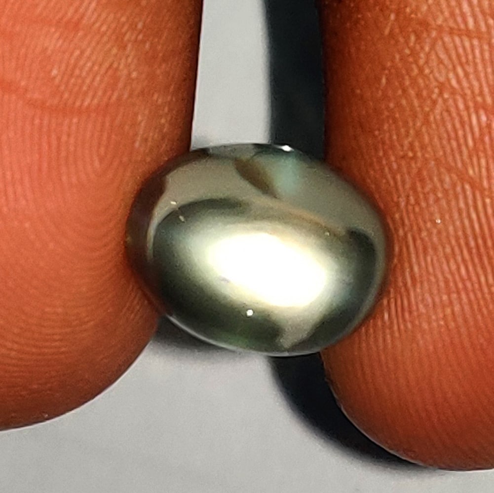 3.79 Ctw Natural Moonstone Oval Cab: No Reserve! Title: 3.79 Ctw Natural Moonstone Oval Cab Stone Clarity: Transparent Gemstones: Natural Moonstone Carat Weights: 3.79 Size/Dimensions: 10.40 x 7.90 x 6.10 mm Additional Information: Oval