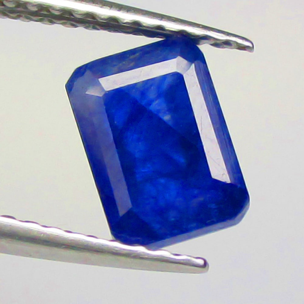 1.93 Ctw Natural Diffusion Sapphire Octagon Cut (1 of 2)
