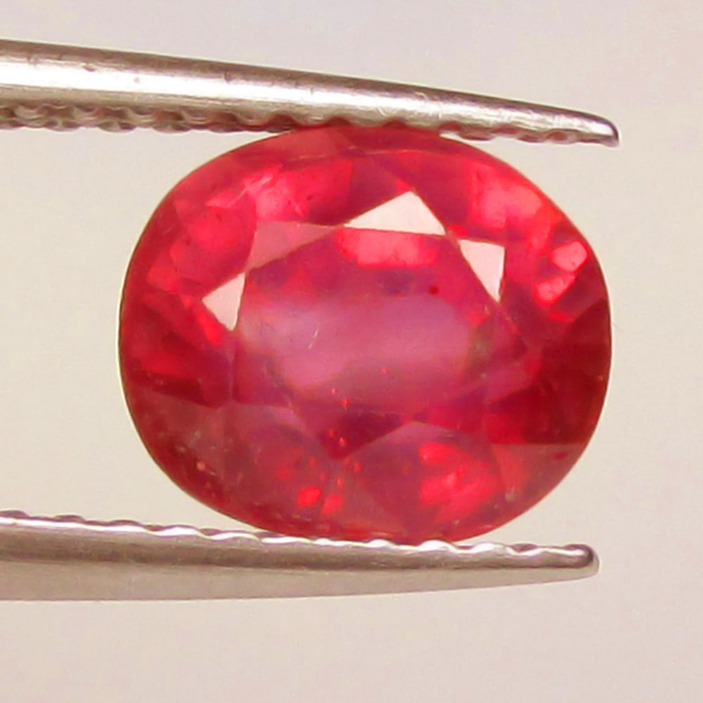 2.26 Ctw Natural Mozambique Blood Red Ruby Oval Cut (1 of 2)