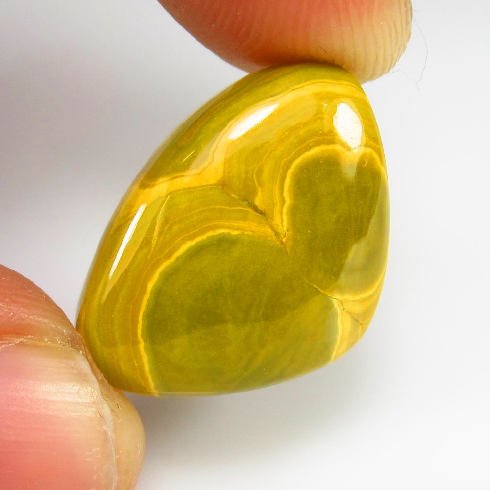 14.19 Ct - Natural Jasper: No Reserve! Title: 14.19 Ct - Natural Jasper Additional Information: Gemstone Gemstones: Jasper Carat Weights: 14.19 Size/Dimensions: 21.0 x 15.0 x 6.0 mm Additional Information: Pieces : 1 No's / Sha