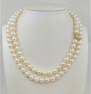 8.5x9mm Akoya Pearls - 14 kt. Gold - Necklace: Title: 8.5x9mm Akoya Pearls - 14 kt. Gold - NecklaceDescription: A beautiful double pearl necklace of white saltwater Akoya pearls with exceptional lustre, finished with a yellow gold clasp. This