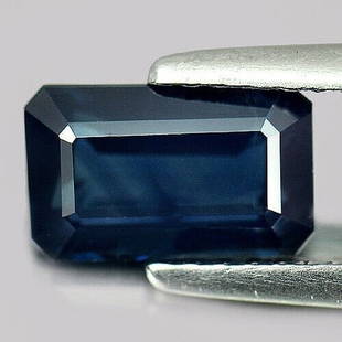 Natural Unheated Blue Sapphire Octagon Cut: Title: Natural Unheated Blue Sapphire Octagon CutGemstones: SapphireCarat Weight: 0,60 approx.Size/Dimension: 6 x 4 mm approx.Additional Information: Natural Sapphire Unheated. Transparency: