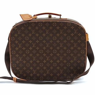 LOUIS VUITTON Packall travel bag in monogram coated canvas: Title: LOUIS VUITTON Packall travel bag in monogram coated canvasMaterials: Coated canvasMeasurements/Size: DIMENSIONS: L: 45cm - H: 38cm - W: 16cmDescription: (5395B663). Louis Vuitton Packall