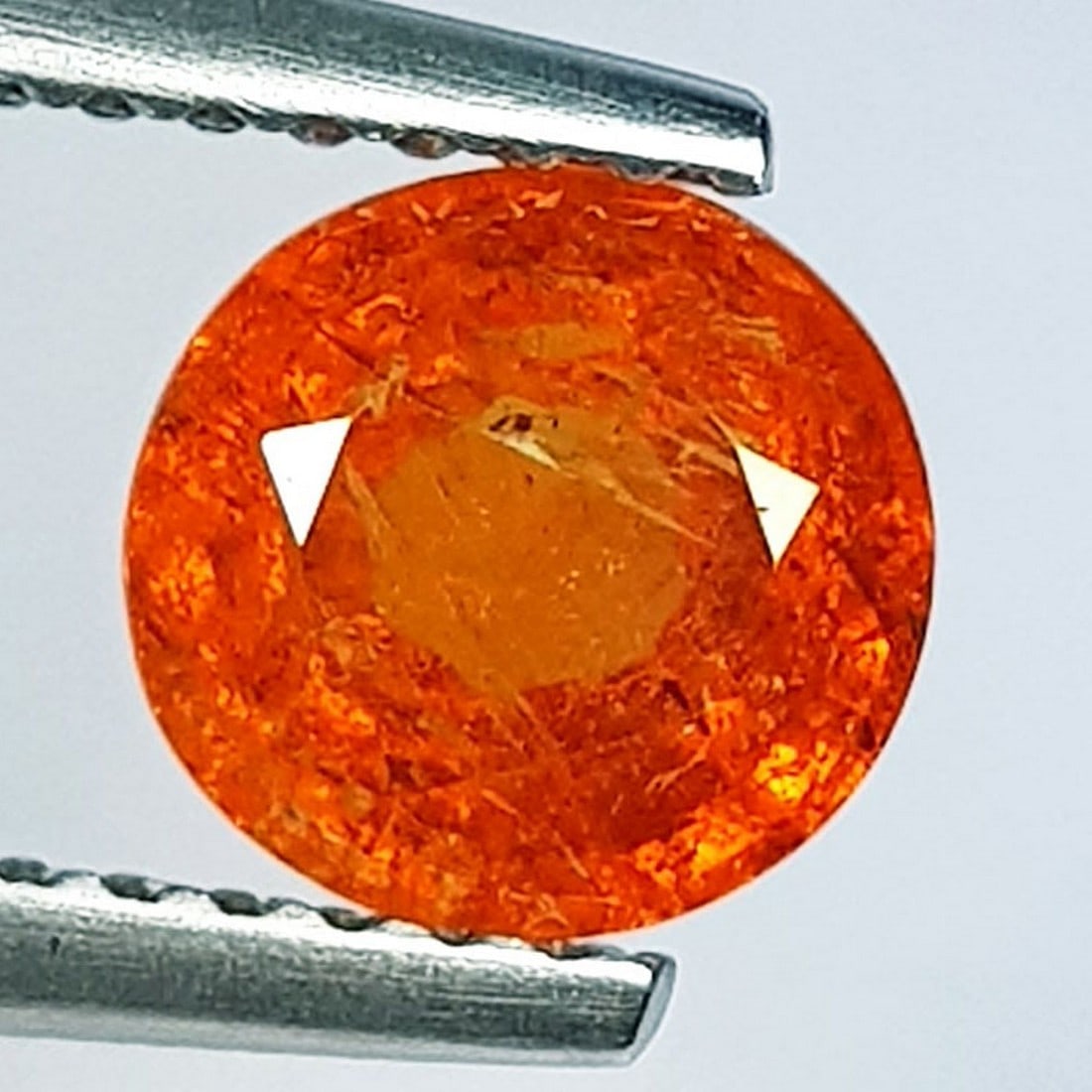 2.14 ctz" Beautiful Fanta Orange " Natural Spessartite Garnet: No Reserve! Title: 2.14 ctz" Beautiful Fanta Orange " Natural Spessartite Garnet Color/Clarity: Orange / VS Gemstone: Garnet Carat Weights: 2.14 Size: 7.50 x 6.50 x 4.50 Additional Information: Oval /