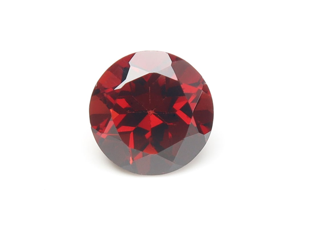 Lovely " Natural Pyrope Almandine Garnet " 1.77 Cts Natural Pyrope Almandine Garnet: No Reserve! Title: Lovely " Natural Pyrope Almandine Garnet " 1.77 Cts Natural Pyrope Almandine Garnet Additional Information: Gemstone : Natural Almandine Garnet Shape and cut : Round Cut Origin : Af