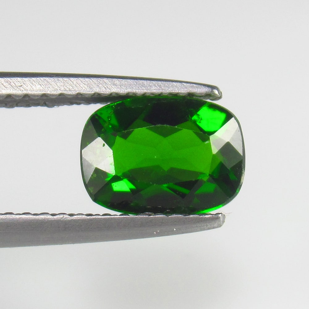 1.36 Ct - Natural Chrome Diopside (1 of 2)