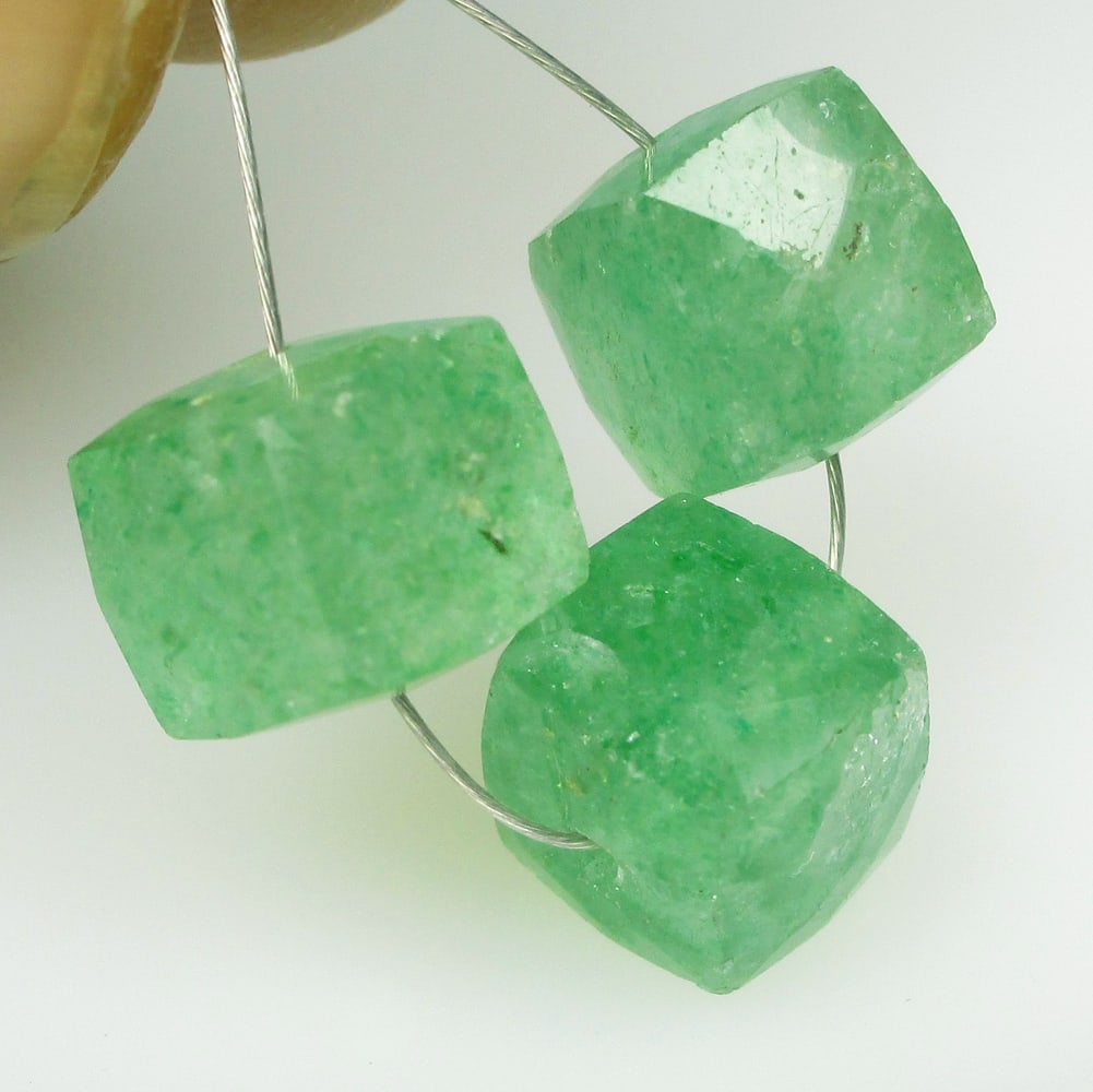 11.12 Ctw Natural 3 Beryl Square Beads (1 of 2)