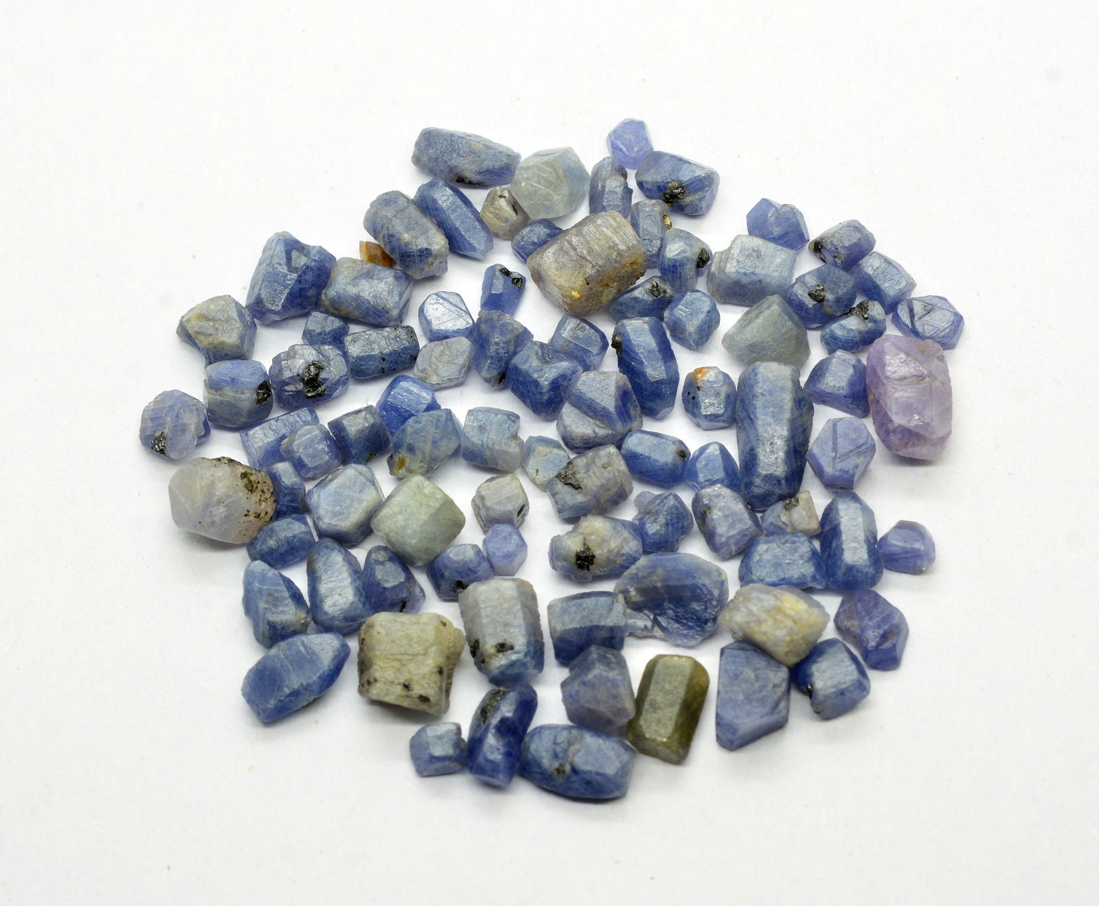 200 Carats Beautiful Sapphire Crystals (1 of 4)