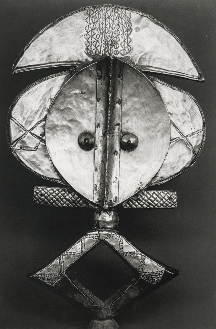 WALKER EVANS - Ancestral Figure, Ogowe River, 1936: Artist: Walker Evans Title: Ancestral Figure, Gabun, Ogowe River, Bakota, 1936 Medium: Photo Litho, 1997, Singapore Dimensions: 6x9.3" Description: Heat Wax Mounted on 11x14" Conservation Board Artist