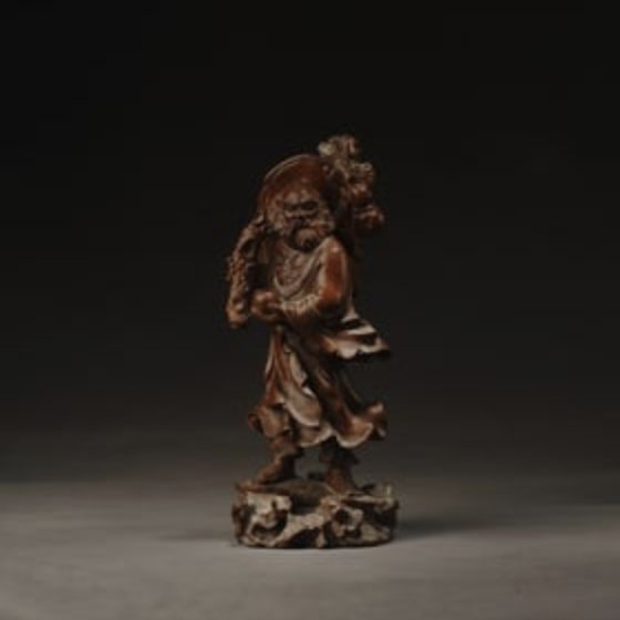Chinese Antique Hardwood Wood Carving: Title: Chinese Antique Hardwood Wood CarvingMaker: 1Origin: Asian private collectionDate/Period: 20thDescription: Size: about 33x13x12cm, Chinese antique hardwood sculpture, hand carved. Hong Kong pri