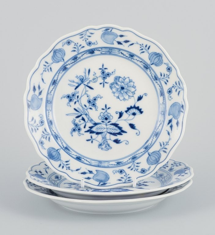 Meissen, Germany, three Blue Onion pattern plates. Hand painted. (1 of 4)