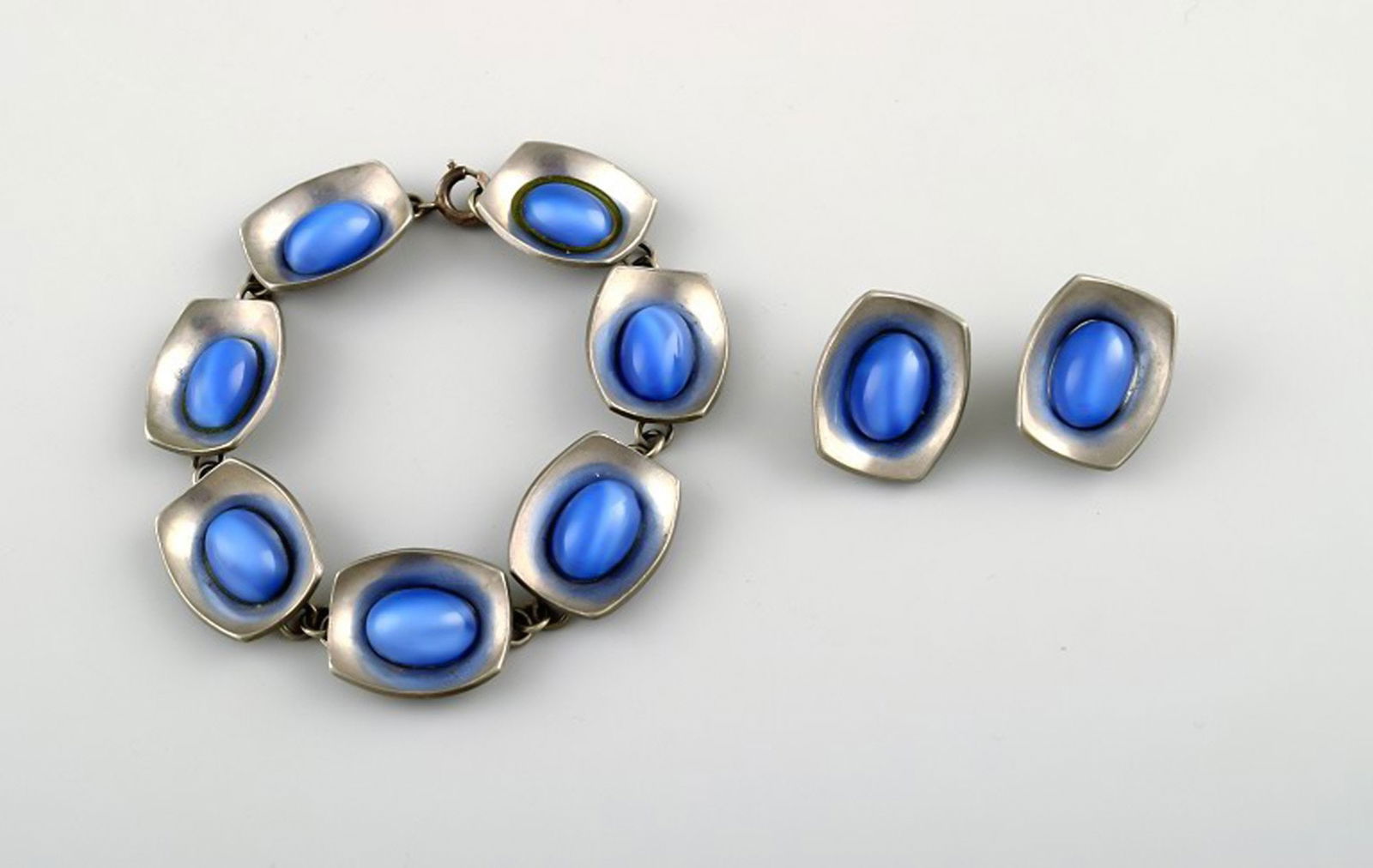 Jorgen jensen shop jewellery