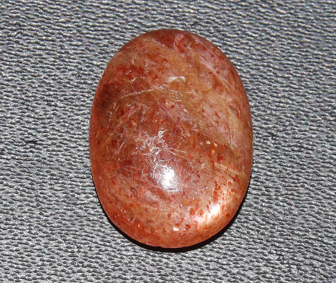 Stunning " Natural Sunstone " 7.10 Cts Natural Sunstone (1 of 2)