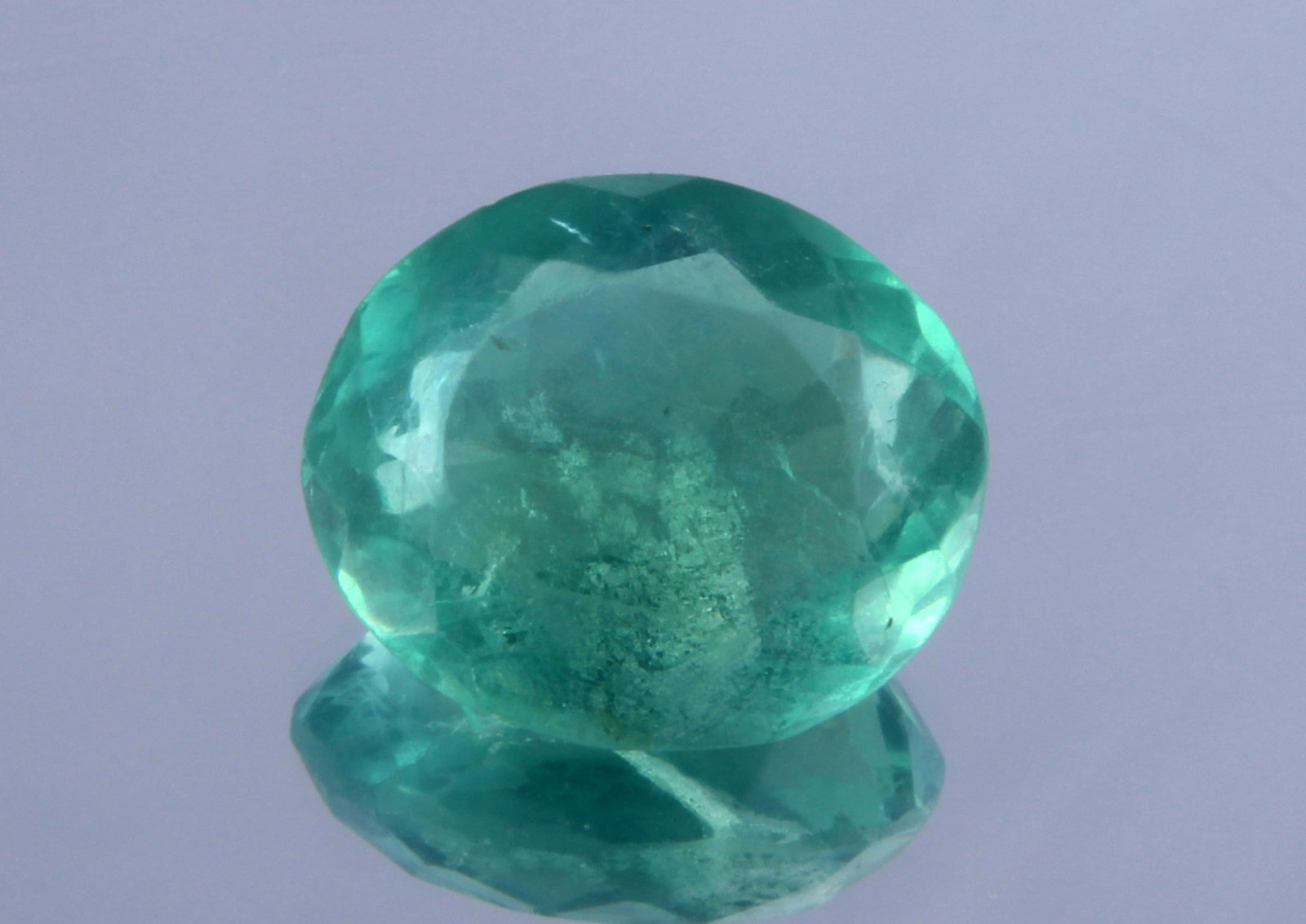 Beautiful " Natural Fluorite " 7.39 Cts Natural Fluorite: No Reserve! Title: Beautiful " Natural Fluorite " 7.39 Cts Natural Fluorite Additional Information: Gemstone : Natural Fluorite Origin : Brazil Weight : 7.39 carats Dimensions : 13x11 mm Shape : Oval 