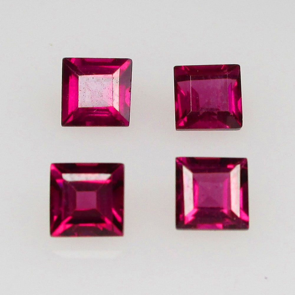 1.98 Ctw Natural Rhodolite Garnet Square Set: No Reserve! Title: 1.98 Ctw Natural Rhodolite Garnet Square Set Stone Clarity: VVS Gemstones: Natural Rhodolite Garnet Carat Weights: 1.98 Size/Dimensions: 4.1x4.1- 4.3x4.3 mm / 4 Pc's Additional Info