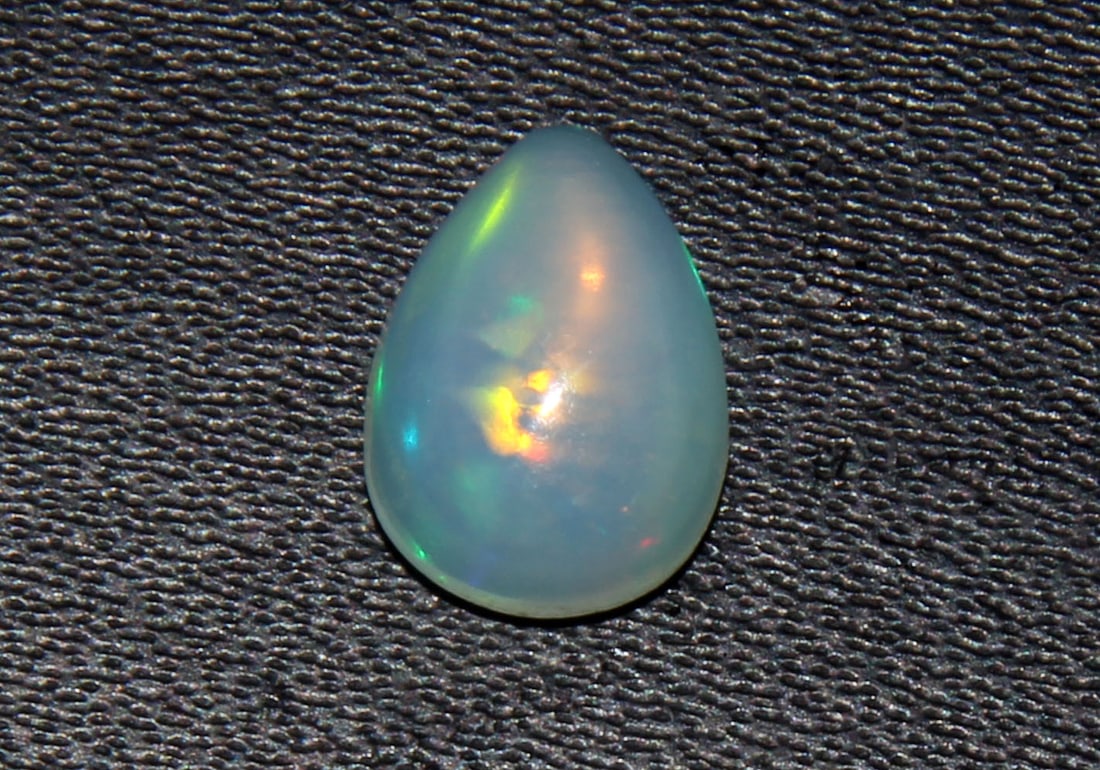 Lovely " Fire Ethiopian Opal " 1.20 Cts Natural Ethiopian Opal (1 of 2)