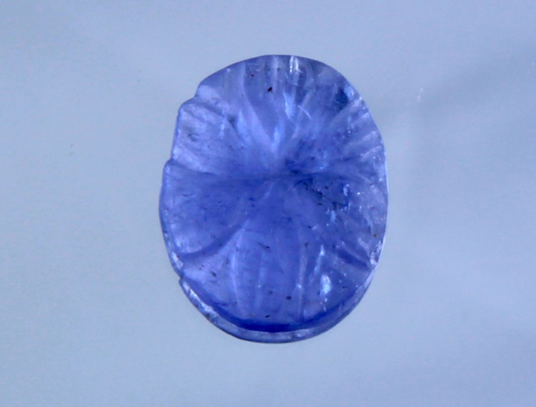 Delightful " Natural Tanzanite Carving " 1.66 Cts Natural Tanzanite Carving: No Reserve! Title: Delightful " Natural Tanzanite Carving " 1.66 Cts Natural Tanzanite Carving Additional Information: Gemstone : Natural Tanzanite Carving Origin: Tanzania Weight : 1.66 carats Dimens