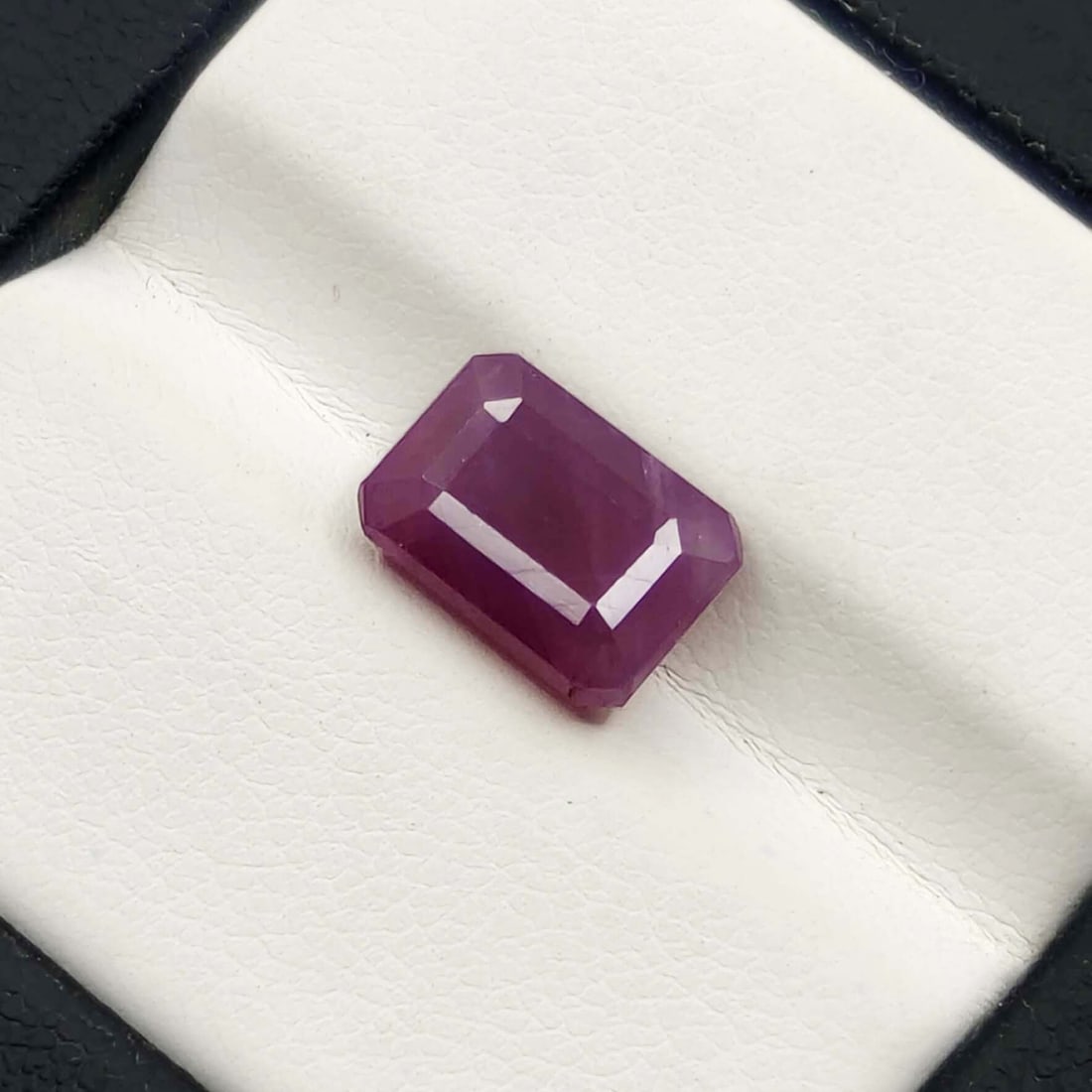 4.10 Ct Natural Unheated Pinkish Red Ruby (1 of 3)