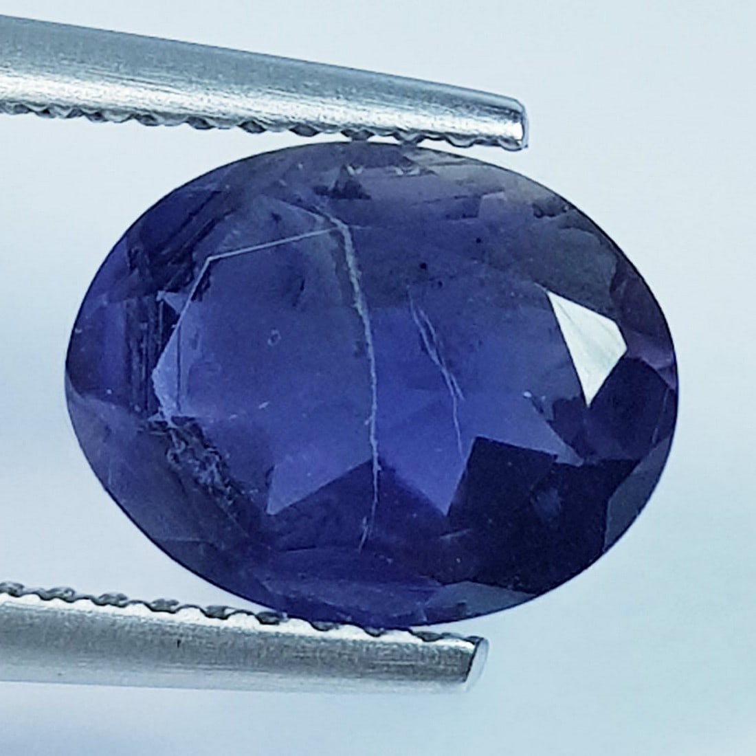 2.12 ctz " Awesome Collection" Oval Cut Natural Iolite: No Reserve! Title: 2.12 ctz " Awesome Collection" Oval Cut Natural Iolite Color/Clarity: Blue / VS Gemstone: Sapphire Carat Weights: 2.12 Size: 10.00 x 8.00 x 4.80 Additional Information: Oval / Burma