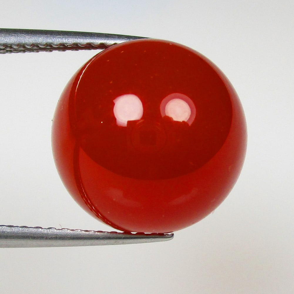 12.35 Ctw Natural Orange Carnelian Round Beads: No Reserve! Title: 12.35 Ctw Natural Orange Carnelian Round Beads Stone Clarity: Semi-Transparent Gemstones: Natural Carnelian Beads Carat Weights: 12.35 Size/Dimensions: 12.40 x 12.60 mm Additional I