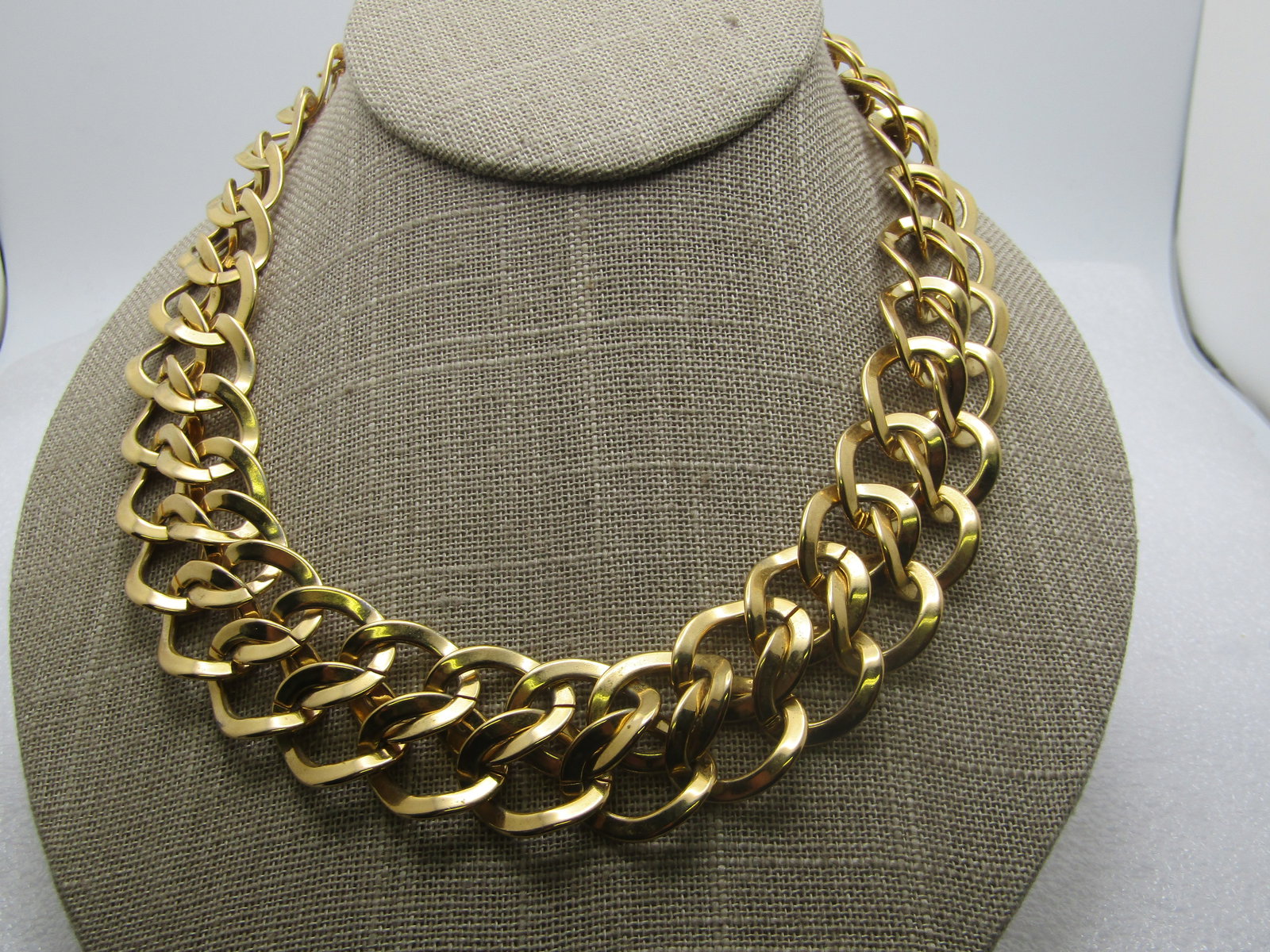 Vintage Double Link Wide Necklace,  17.5", Gold Tone, 1960's-1970's (1 of 4)