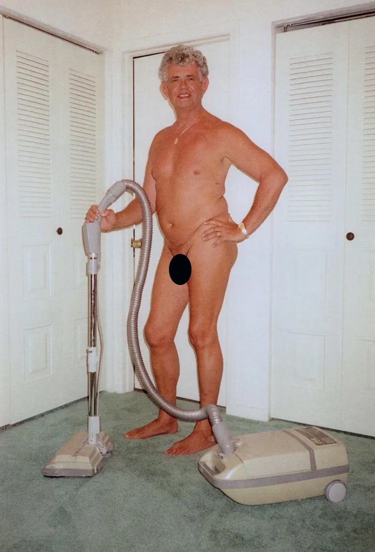 TERRY RICHARDSON - Untitled: Artist: TERRY RICHARDSON Print Title: Untitled Medium: photolithograph Printed 2000â€™s in Germany Image size (inches) approx. 12.5 x 8.5” Additional Information: COA included Reserve: $35.