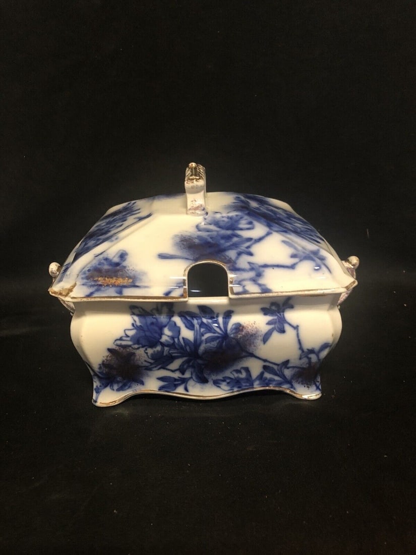 Flow Blue Soup Tureen (1 of 11)