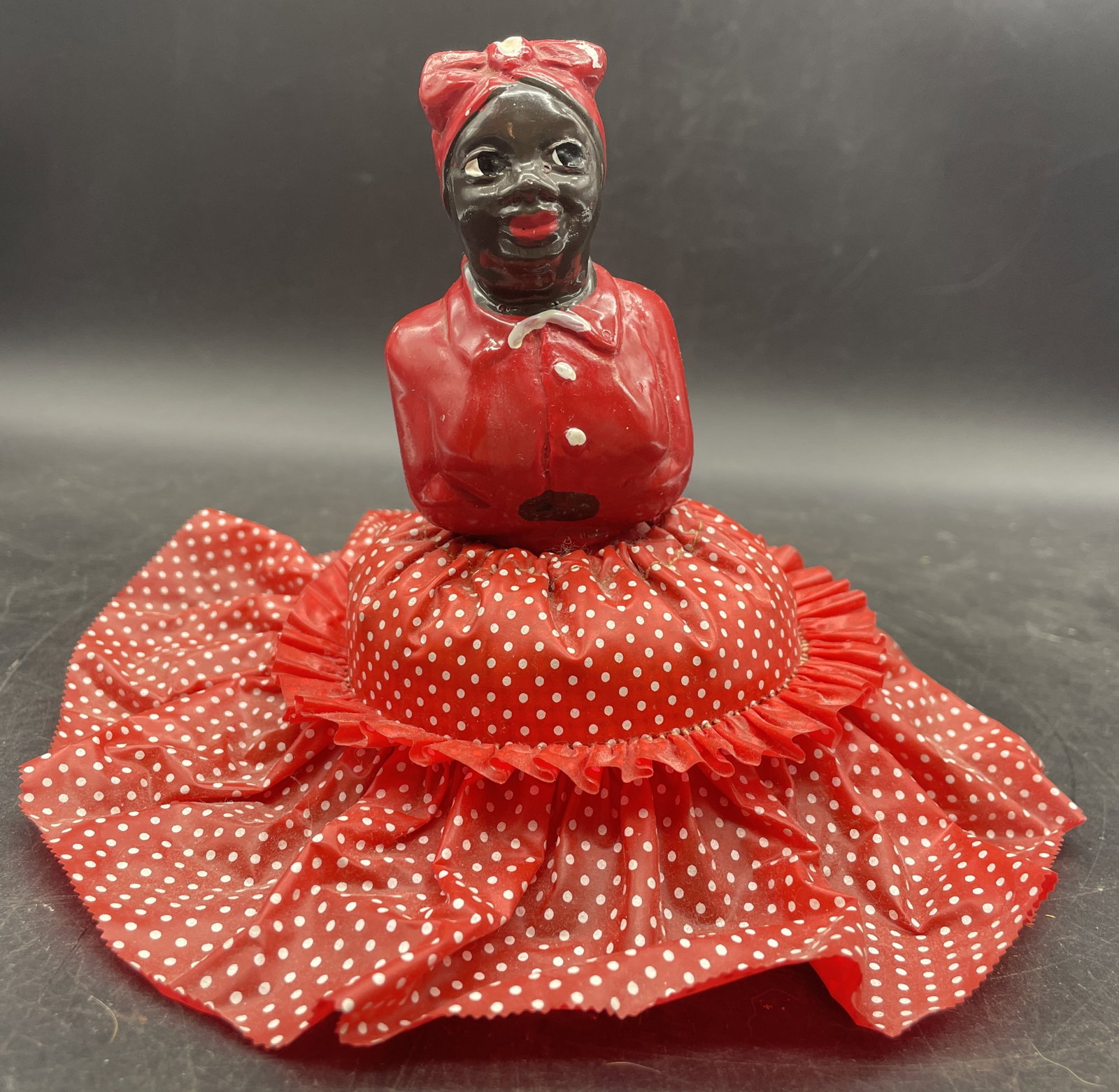 Lovely Mammy Pin Cushion Black Americana: Title: Lovely Mammy Pin Cushion Black Americana Date/Period: unknown Dimension: approx 5.25 x 7 Material: mixed materials Additional Information: Lovely Mammy Pin Cushion Black Americana Shipping: Dom
