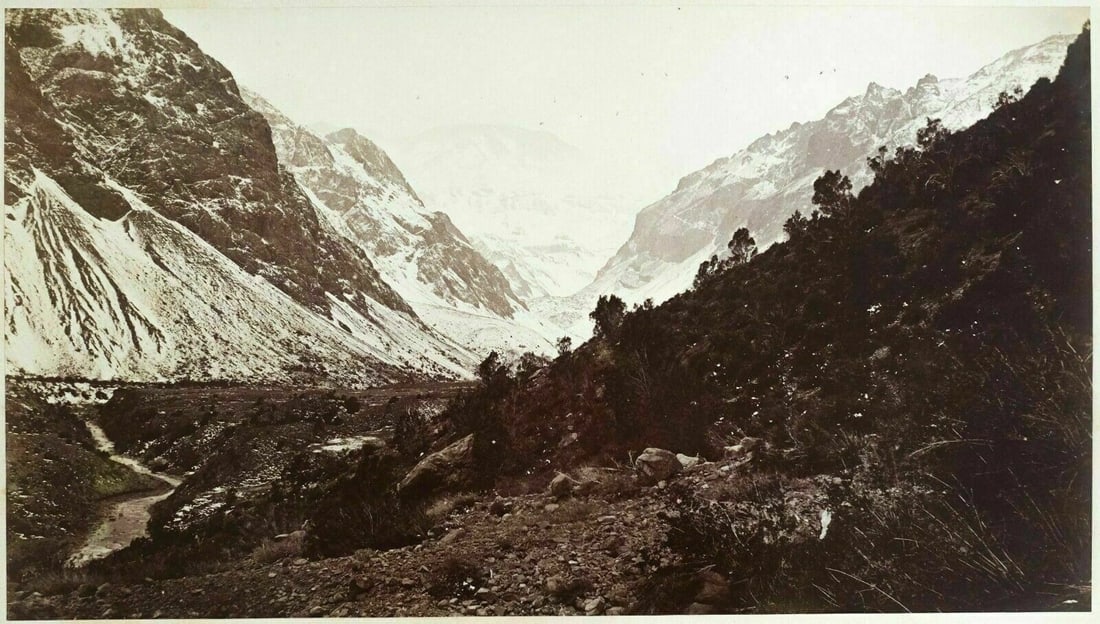 Vintage Photograph Rowsell Chile San José Volcano Cordillera de los Andes 1860: Photograph ROWSELL CHILE - San José Volcano Cordillera de los Andes 1860 Click an Image to See it Full-size Details Payment Shipping Terms of Sale Description Albumen mounted on cardboard Photogr