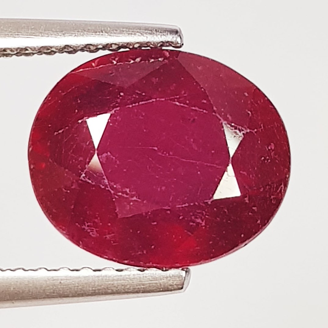 5.00 Ctz Top Quality Pinkish Red Natural Ruby (1 of 4)