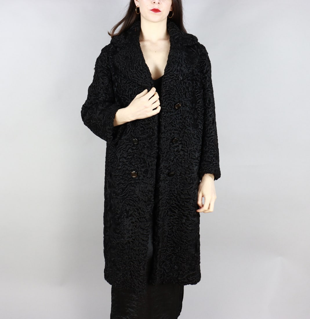 PERSIAN BROADTAIL KARABUL FUR COAT EU: S; US: 8: Title: PERSIAN BROADTAIL KARABUL FUR COAT EU: S; US: 8 Dimension: Approximate size- EU: S; US: 8 : Important details: Length: 105cm/41.34in -Shoulders width:45cm/17.72in -Sleeve Length:58cm/22.83in -B