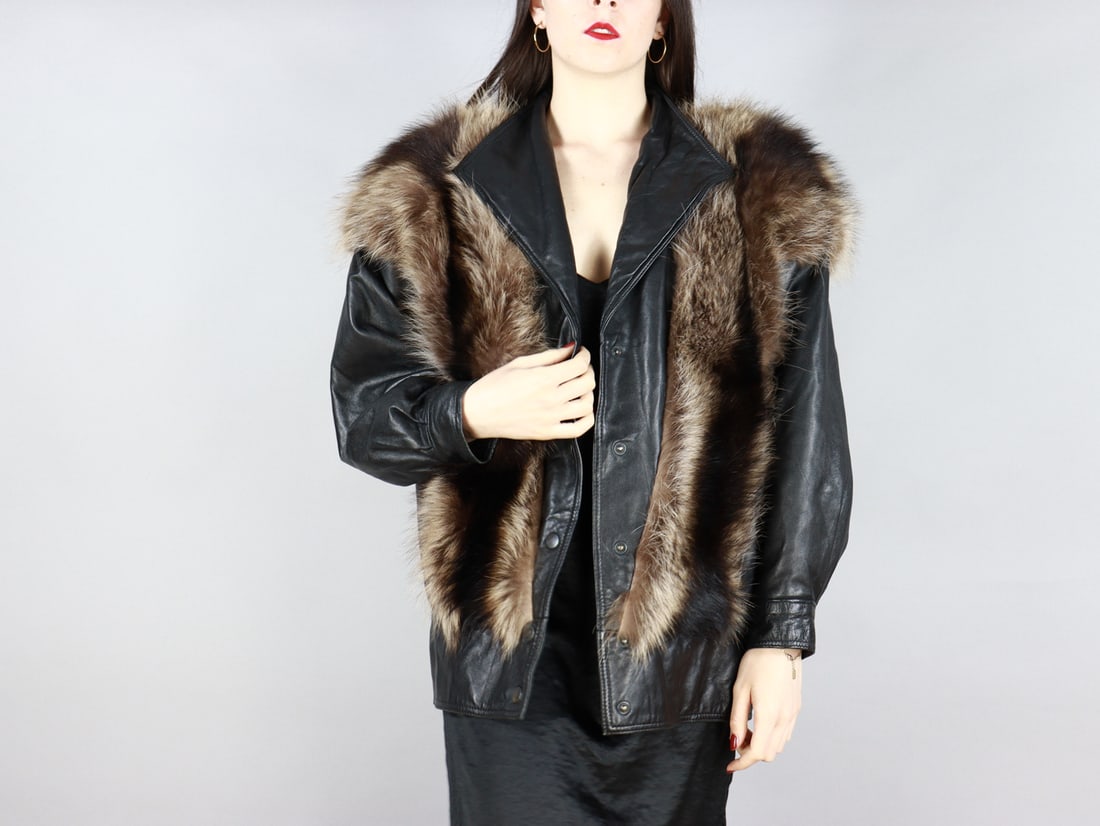 LEATHER & RACCOON FUR BOMBER JACKET EU: XL; US: 22 (1 of 10)