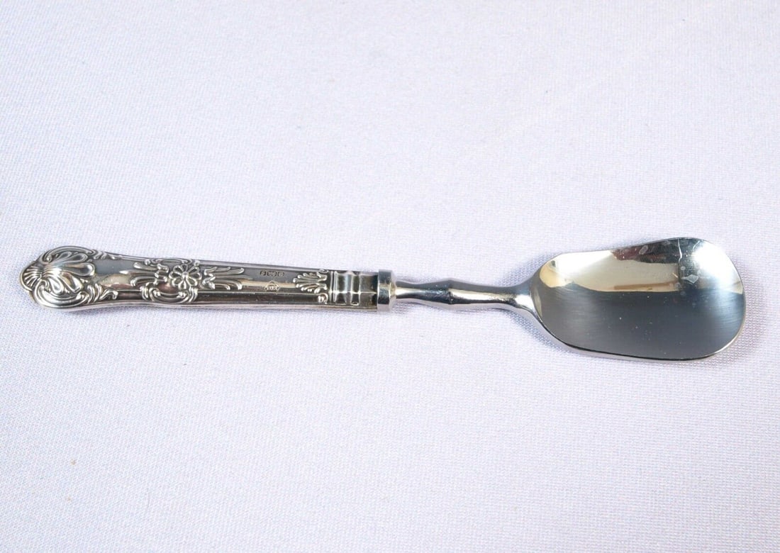 STERLING Handle Kings Pattern Harrison Bros Sugar Jam Spoon Sheffield England: This listing is for 1 (one) Sugar/Jam Spoon. It is in the Kings Pattern made by Harrison Bros. In Sheffield England. It is properly hallmarked and the mark dates it in1980s. The pie spoon has a hollow