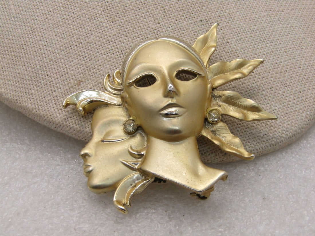 Vintage Art Deco Face Mask Brooch, Art Deco Themed, 2.25" (1 of 1)