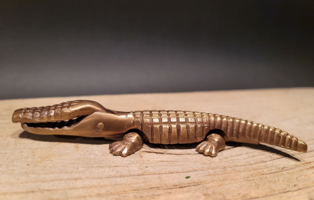 Brass Alligator Nut Cracker (1 of 12)