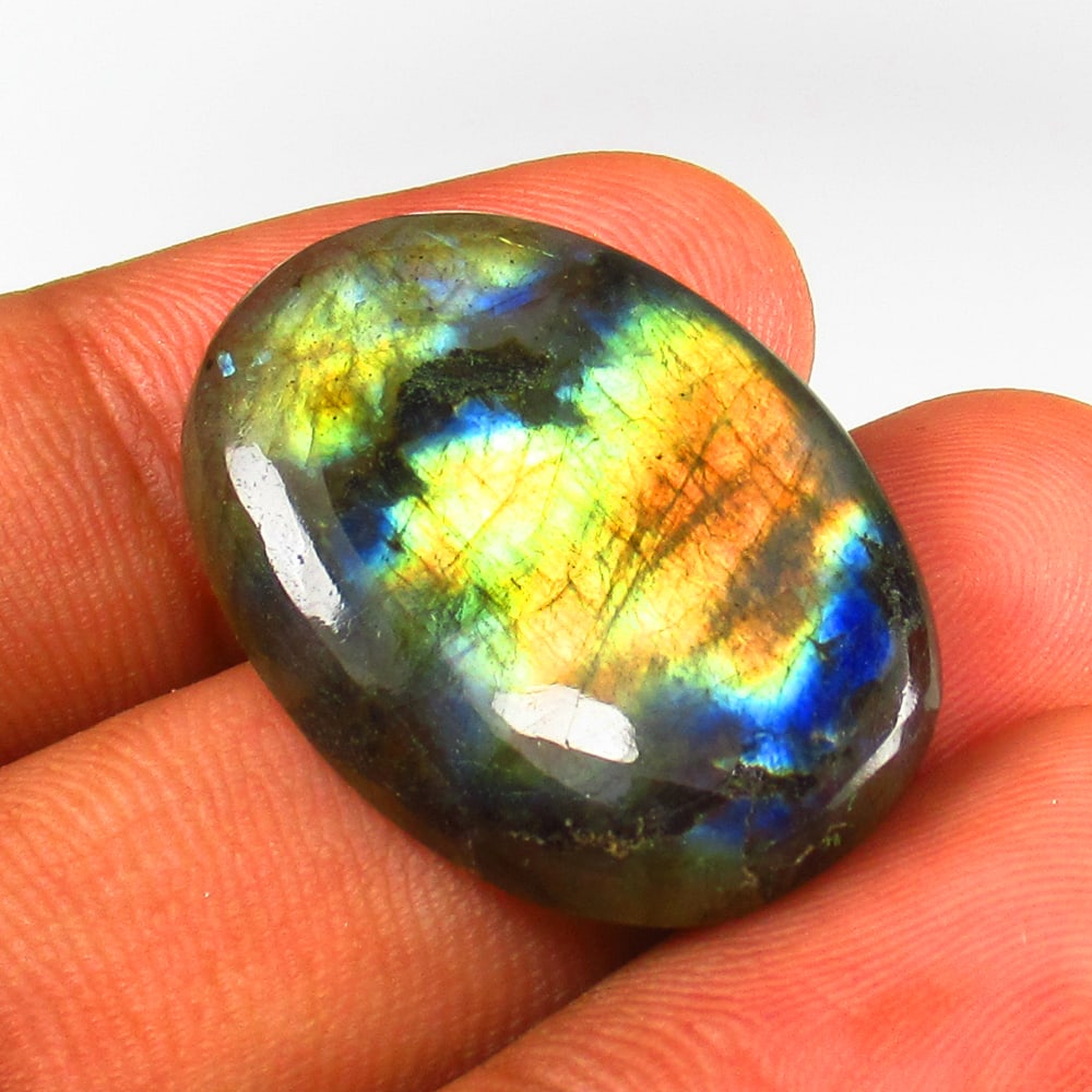 27.62 Ct - Natural Labradorite (1 of 2)