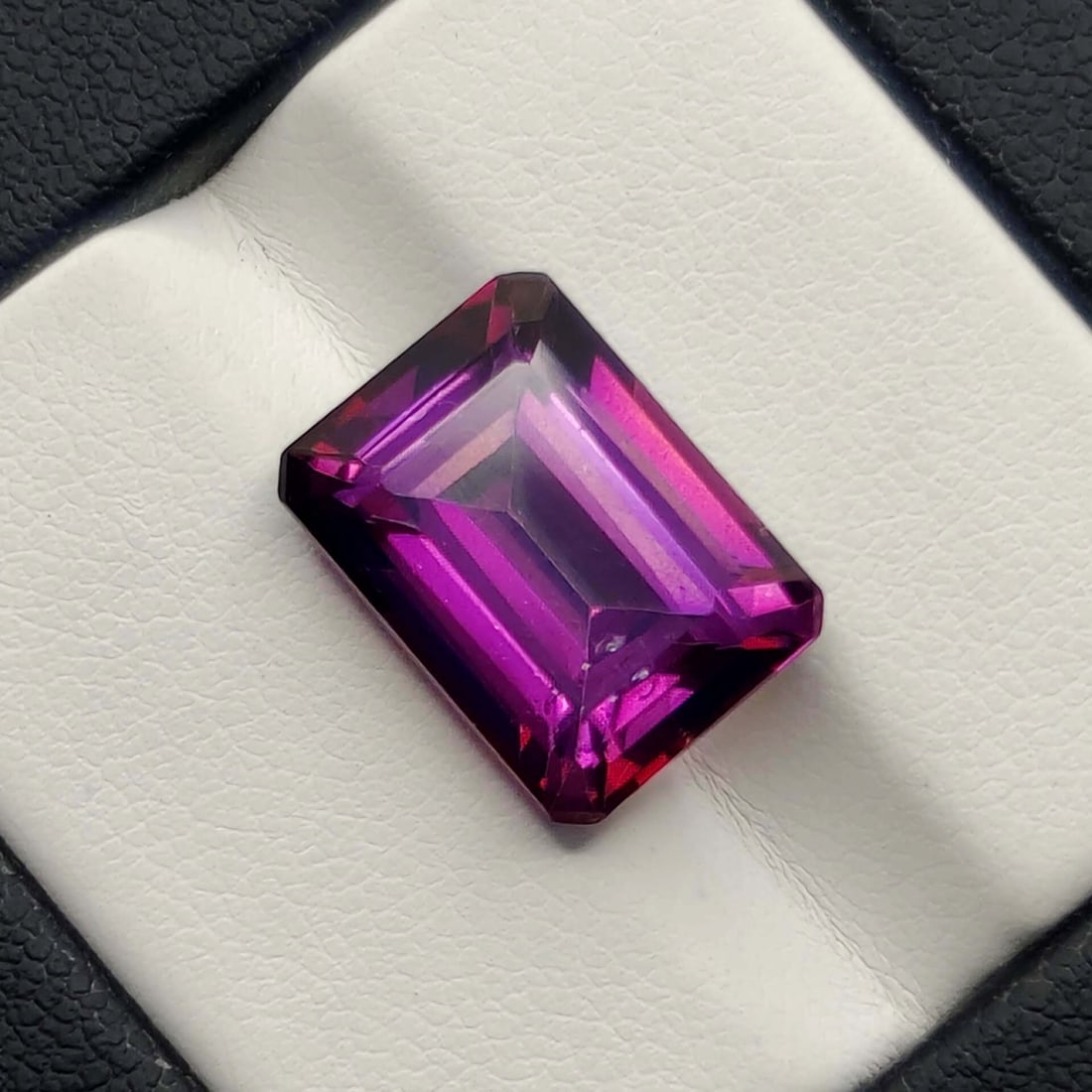 10.35 ct Rare Natural Lulaby Mystic Topaz (1 of 2)