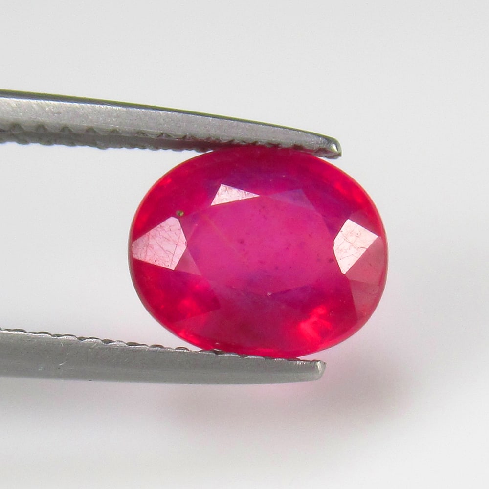 3.31 Ct - Natural Pinkish Red Ruby (1 of 2)