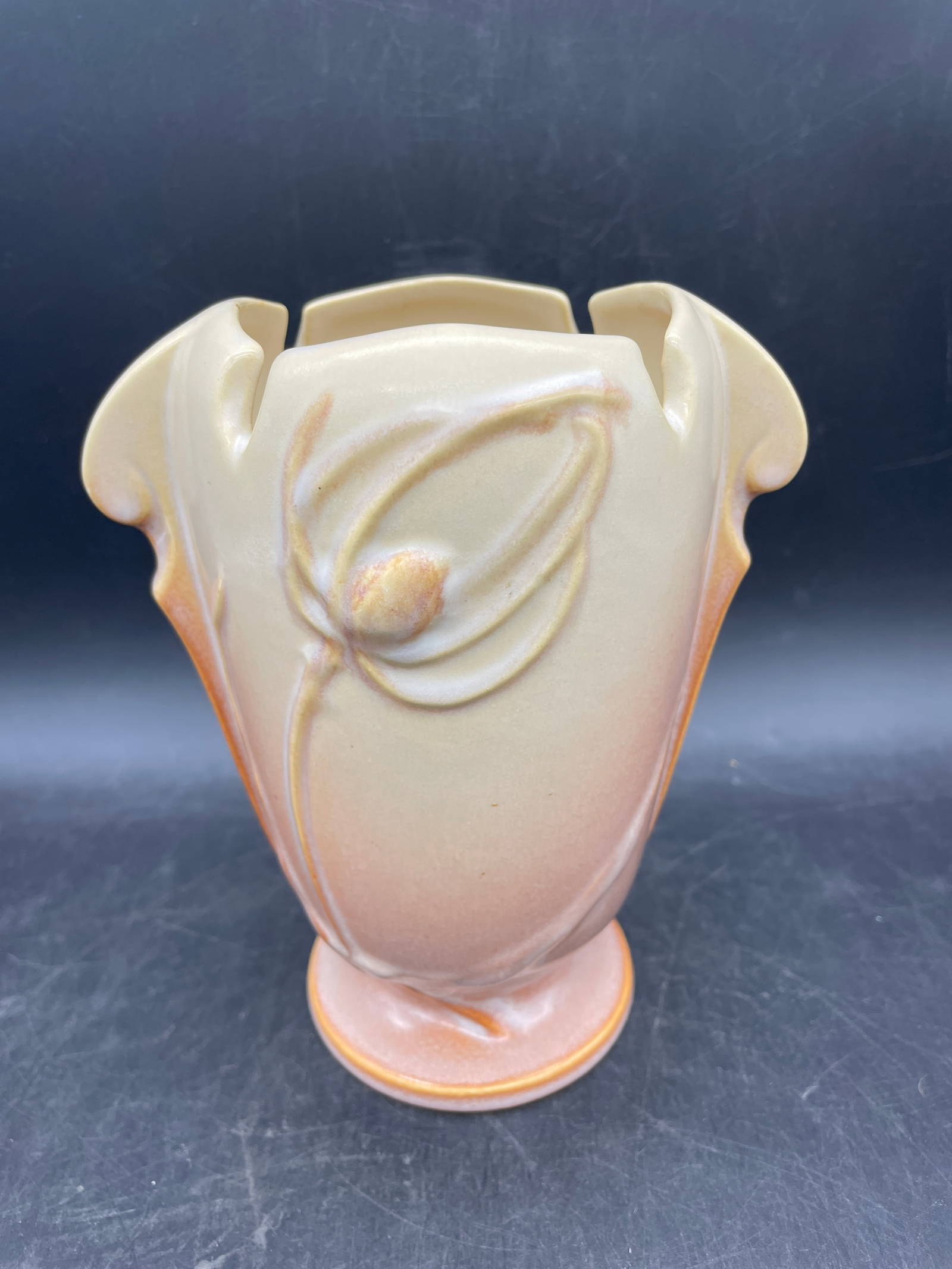 Roseville Pottery Prices 11,925 Auction Price Results
