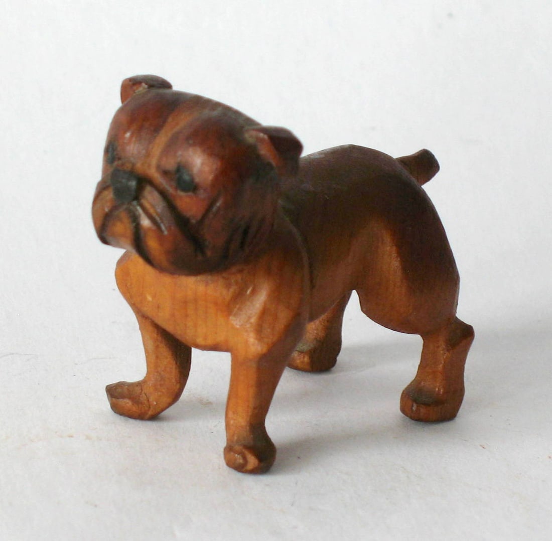 Vintage folk art wood carved Bulldog. (1 of 3)