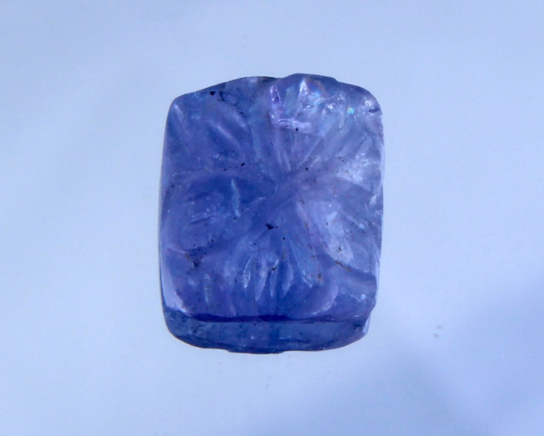 Delightful " Natural Tanzanite Carving " 3.53 Cts Natural Tanzanite Carving: No Reserve! Title: Delightful " Natural Tanzanite Carving " 3.53 Cts Natural Tanzanite Carving Additional Info: Gemstone : Natural Tanzanite Carving Origin: Tanzania Weight : 3.53 carats Dimensions : 