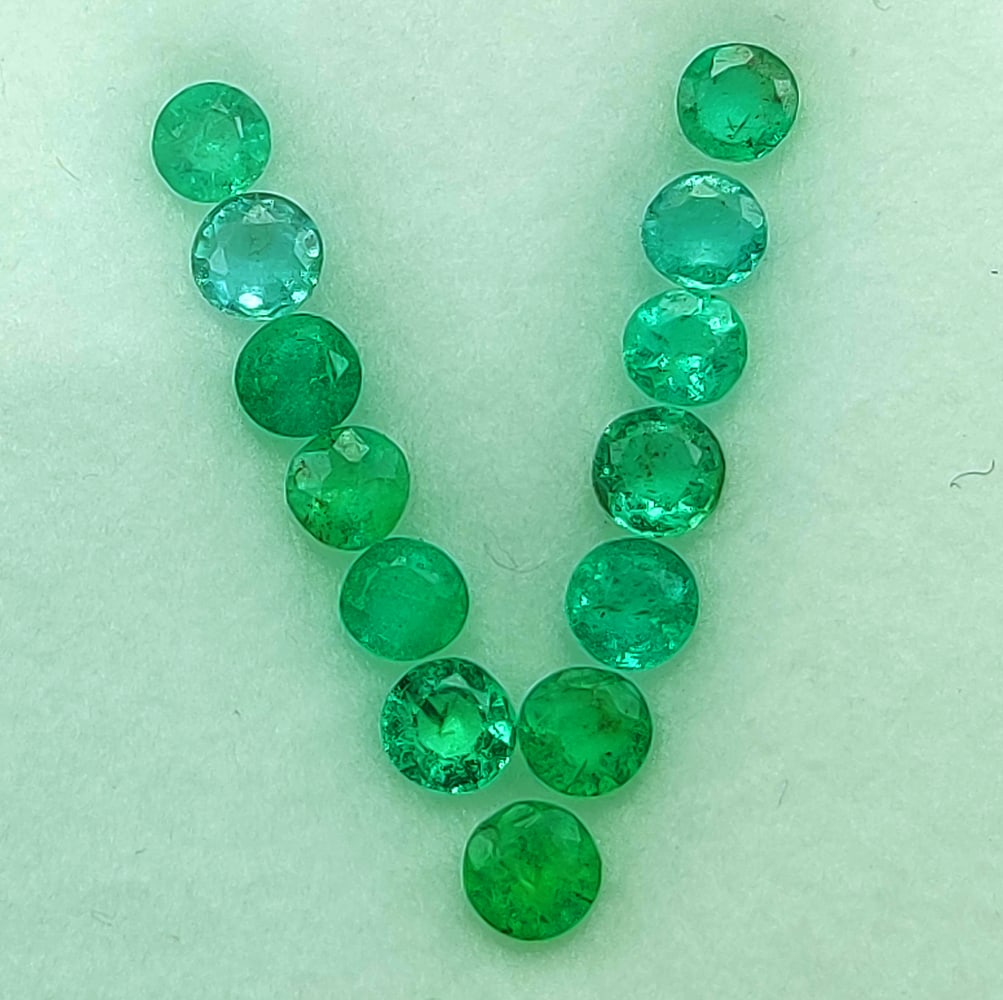 1.57 Ctw Natural 13 Zambian Emerald Round Set (1 of 2)
