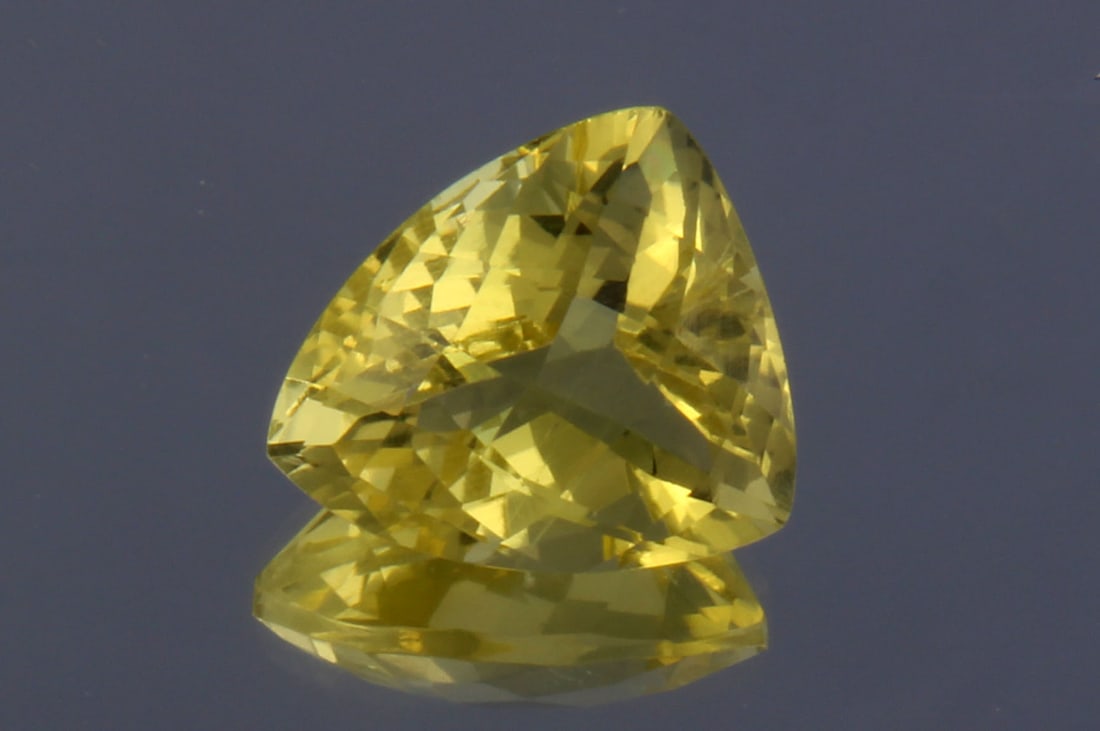 Delightful " Natural Lemon Quartz " 7.64 cts Natural Lemon Quartz: No Reserve! Title: Delightful " Natural Lemon Quartz " 7.64 cts Natural Lemon Quartz Additional Info: Gemstone: Natural Lemon Quartz Origin: Africa Weight : 7.64 carats Measurements: 14x13 mm, Shape /