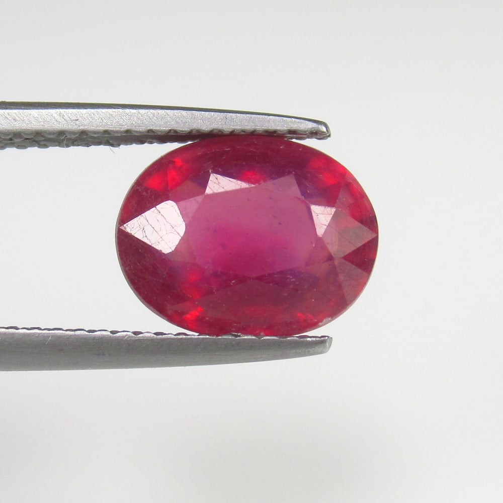 4.41 Ct - Natural Pinkish Red Ruby (1 of 2)