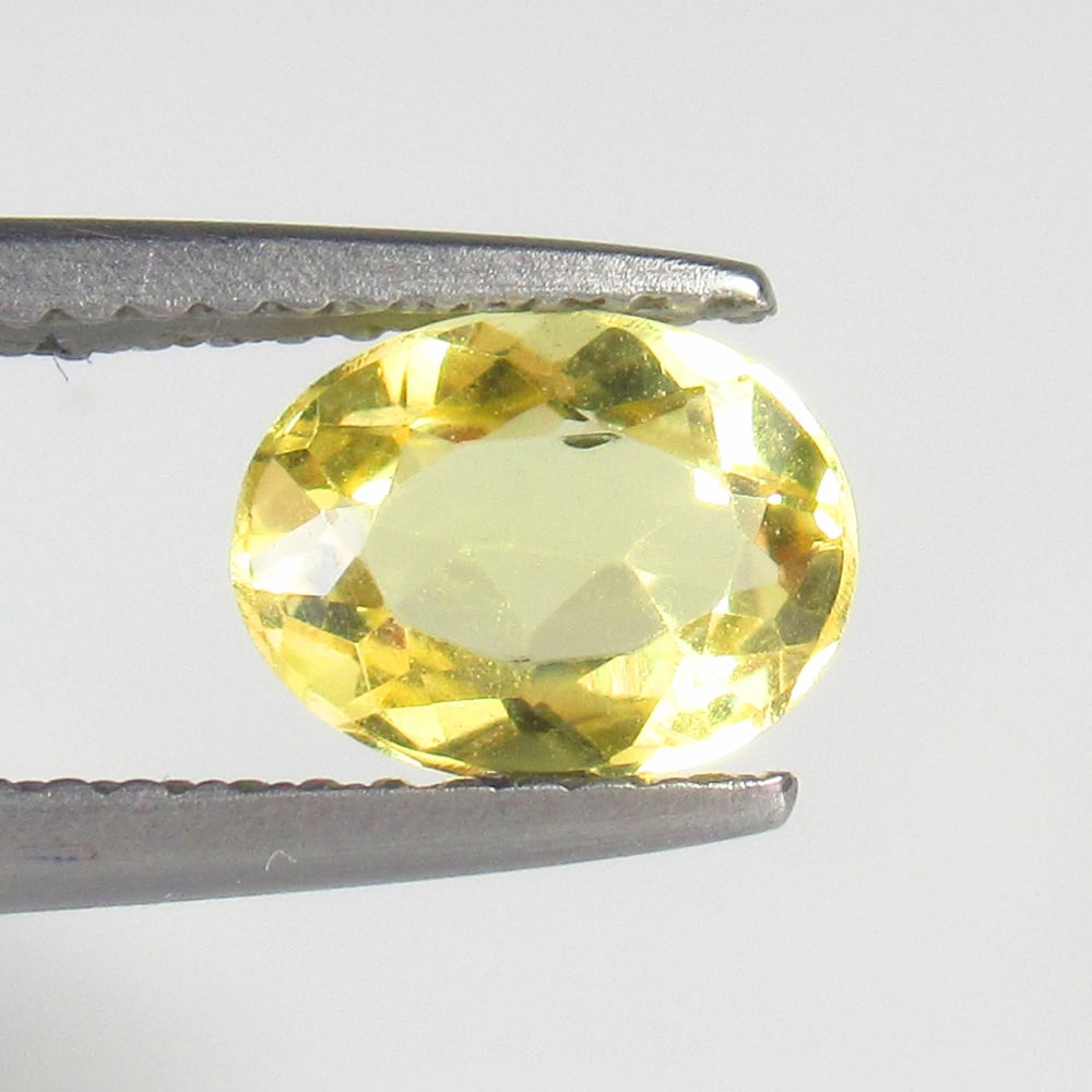 Natural Yellow Beryl - 0.93 Ct (1 of 2)