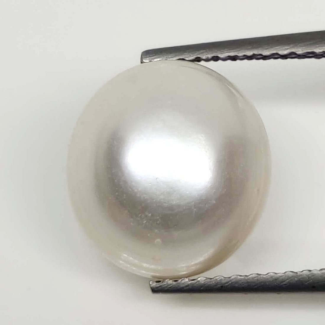 5.95 Ct Natural Fresh Water Pearl: No Reserve! Title: 5.95 Ct Natural Fresh Water Pearl Description: Gemstones: Natural Fresh Water Pearl Carat Weights: 5.95 ct Size/Dimensions: 10 X 10 mm Origin: India Treatment: None Materials &Techn