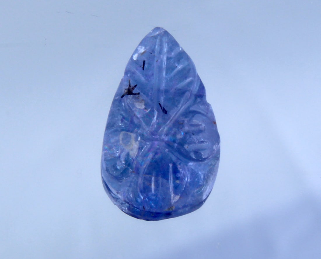 Wonderful " Natural Tanzanite Carving " 3.88 Cts Natural Tanzanite Carving: No Reserve! Title: Wonderful " Natural Tanzanite Carving " 3.88 Cts Natural Tanzanite Carving Additional Info: Gemstone : Natural Tanzanite Carving Origin: Tanzania Weight : 3.88 carats Dimensions : 1