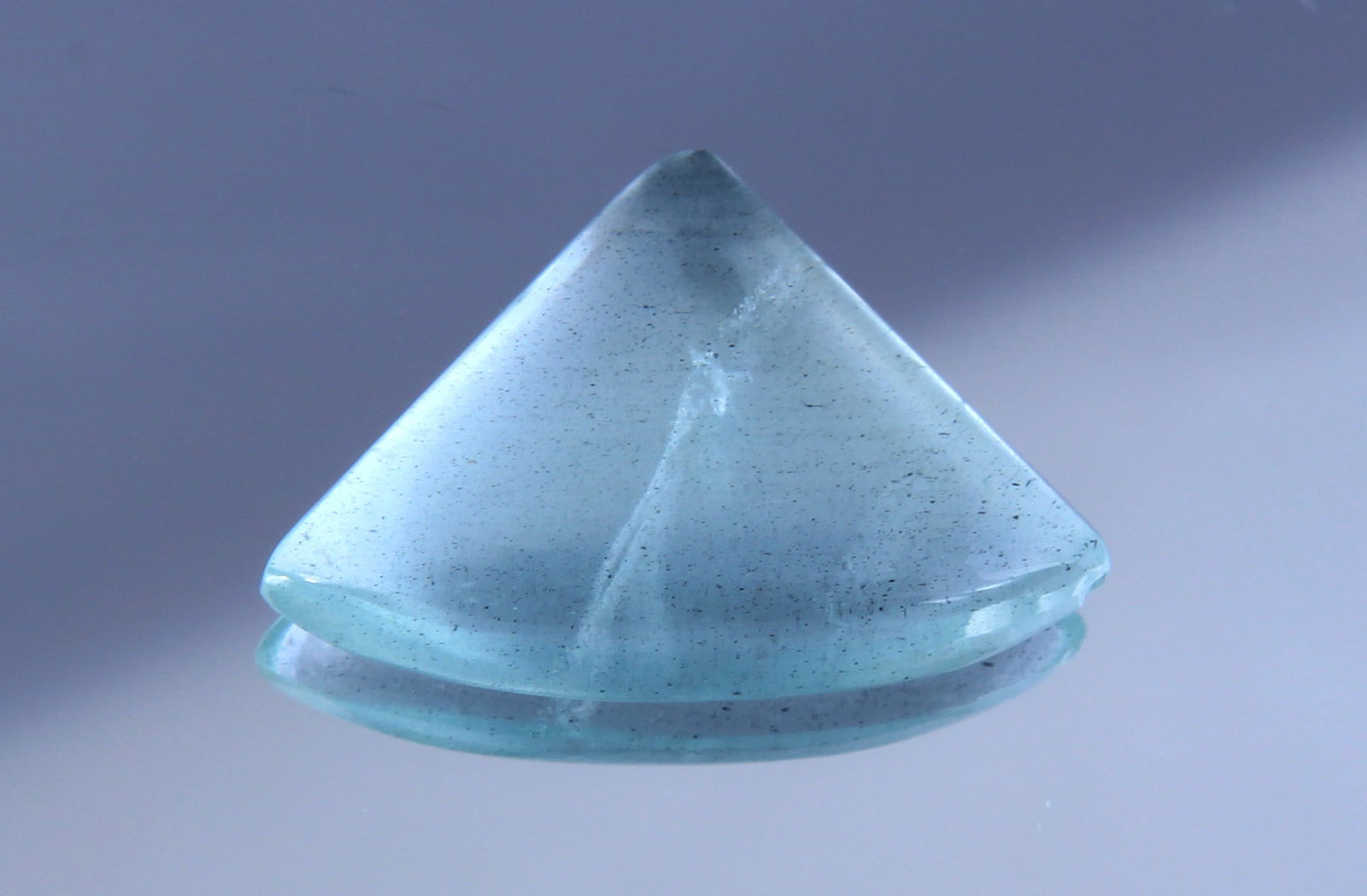 Awesome " Natural Aquamarine " 4.89 Cts Natural Aquamarine: No Reserve! Title: Awesome " Natural Aquamarine " 4.89 Cts Natural Aquamarine Additional Info: Gemstone : Natural Aquamarine Origin : Australia Weight : 4.89 carats Dimensions : 17.15x11.53x4.02 mm Sh