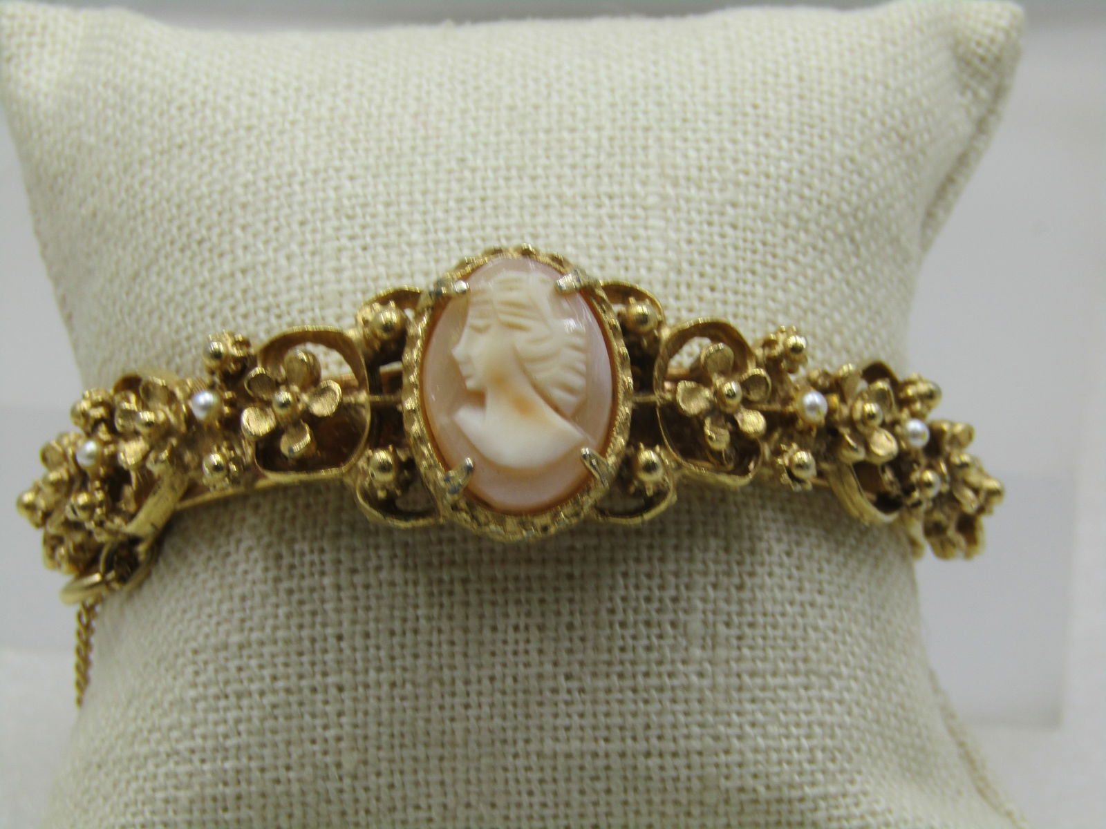 Vintage Florenza Carved Cameo Bracelet, Safety Chain, 6.75". (1 of 1)