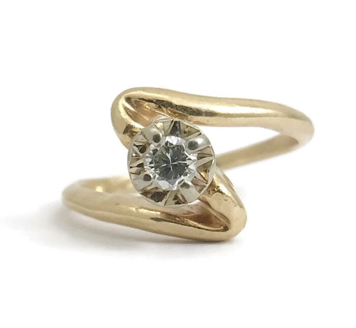 Vintage Zigzag Diamond Solitaire Ring 14K Yellow Gold, .08 CT, 3.00 Grams (1 of 12)